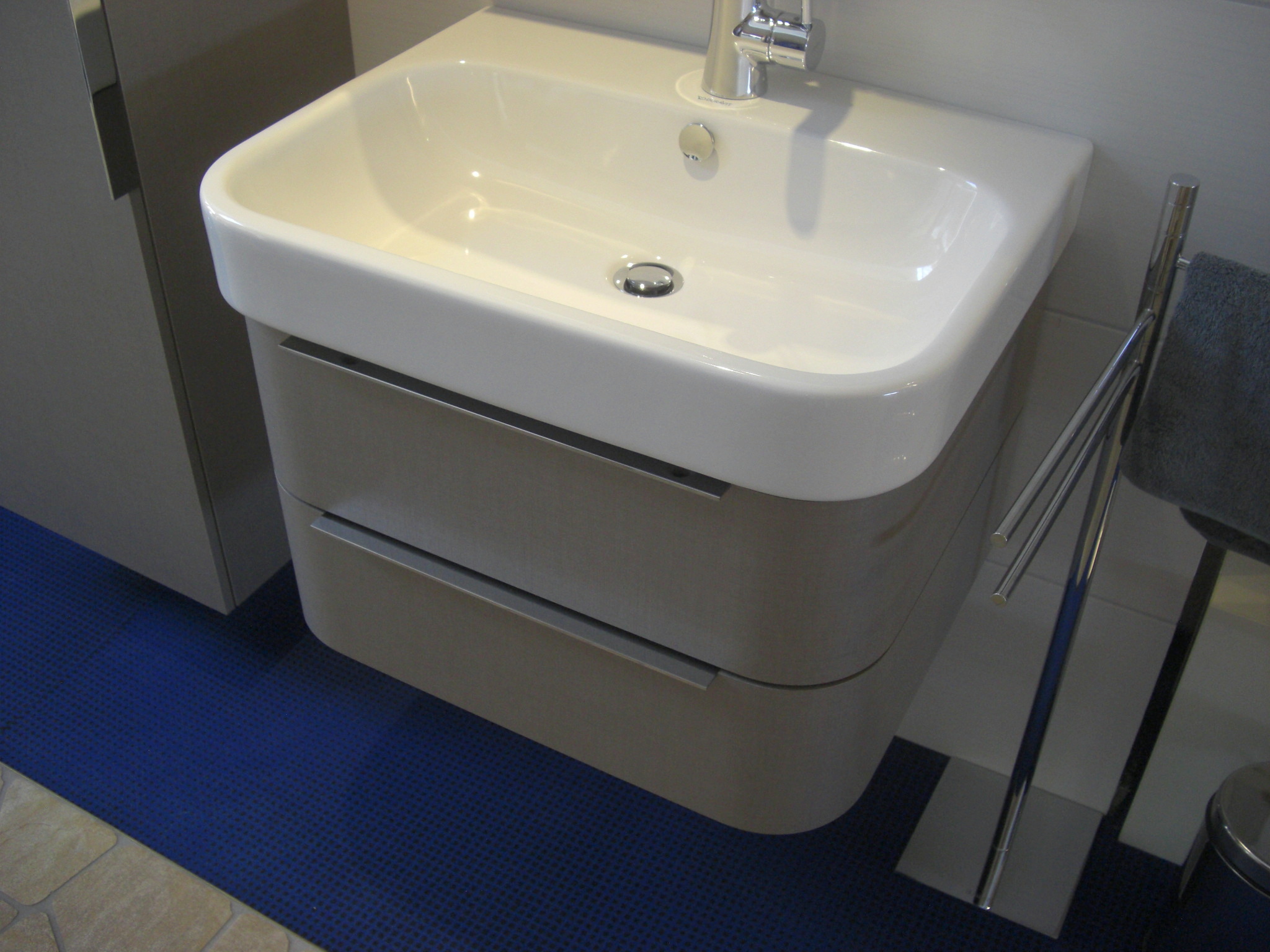 Duravit happy d. Ванна duravit happy d. Duravit happy d. Тумба под раковину duravit happy d. 2.