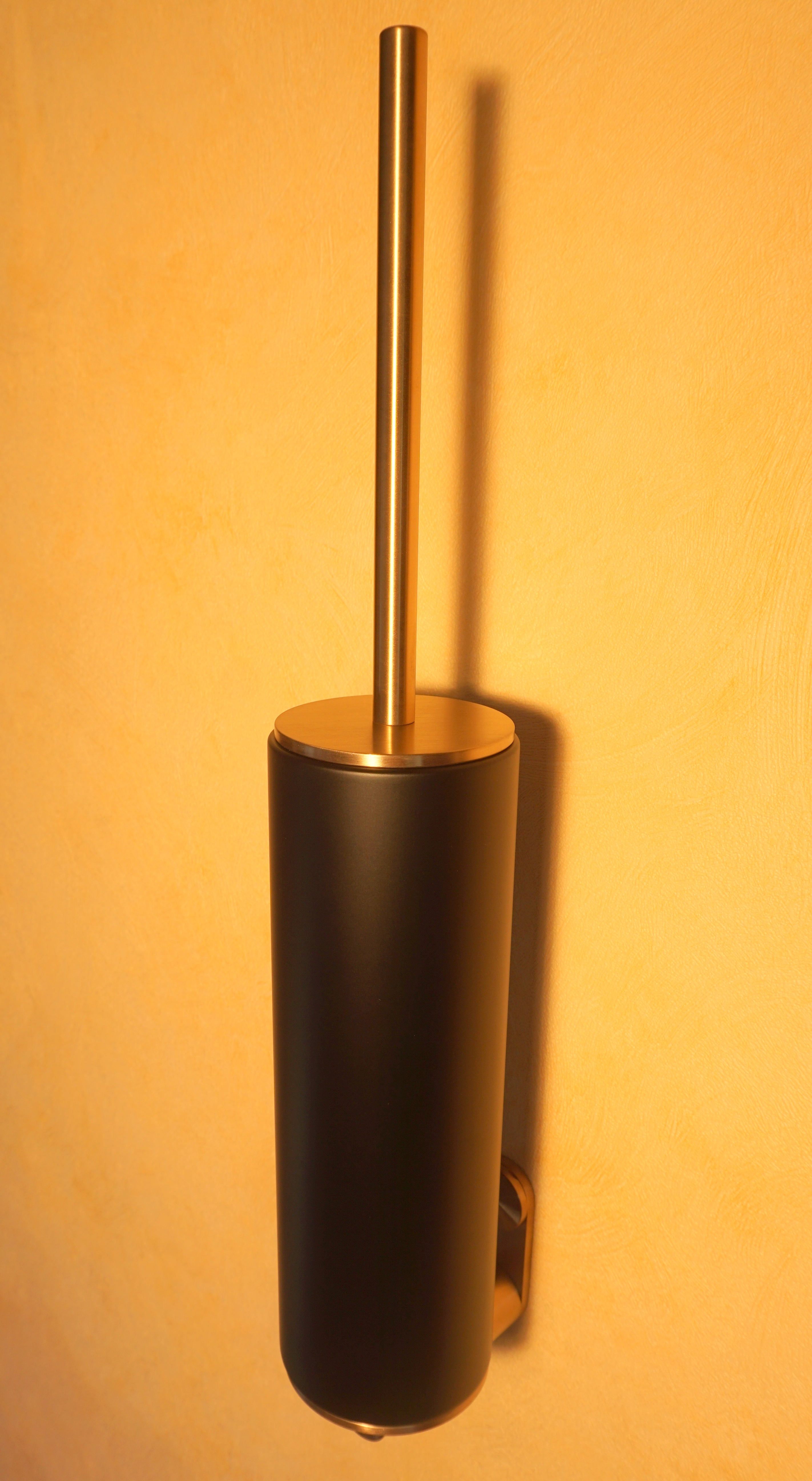 Gessi316 WC-Bürstengarnitur Standversion Warm Bronze Gebürstet PVD/schwarz; Toilettenbürste 54744726 