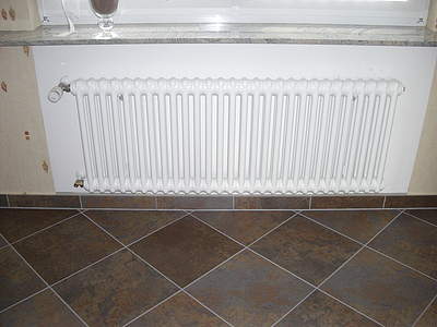 Arbonia Cambiotherm Gliederradiator, 3-Säuler, Bauhöhe 670mm, für Renovierung; Nabenabstand 600mm 