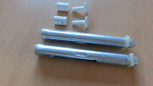 Buderus Bohrkonsolen, Bohrdübel für Flachheizkörper; Rohwand Adapter-Set 7738323755 