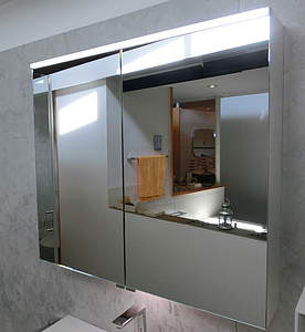 Burgbad Eqio Spiegelschrank 100cm mit LED und Waschtischbeleuchtung, Grau Hochglanz; SPGT100F2010 