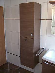 Burgbad Sinea 1.0 Hochschrank Sand Hochglanz mit Wäschekorb, links, HSQW040LF1769 