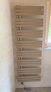 Cordivari Kelly Flat E-Modell Bad- und Designheizkörper 500x1312mm RAL 9016 verkehrsweiß, Version links 