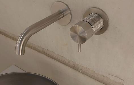 Gessi 316 Flessa Fertigmontageset Waschtisch-Wandarmatur Warm