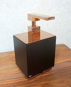 Gessi Inverso Seifenspender Standversion 20838 Kupfer PVD, Behälter schwarz; 20838030 