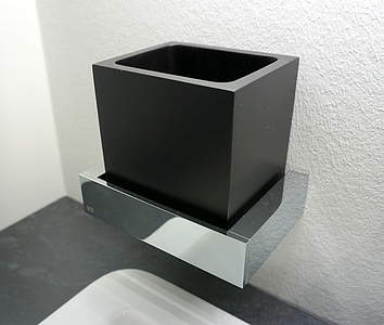 Gessi Rettangolo Glashalter 20808 Finox Optik mit Becher schwarz; 20808149 