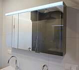 Burgbad sys30 LED-​Spiegelschrank 100cm 2-​türig mit Waschplatzbeleuchtung …